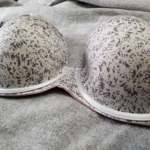 Barely There convertible bra 38D
